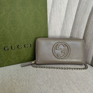 💯 GUCCI GG Disco Tan Grey Monogram Zippered Wallet on Chain w/ auth cert